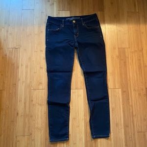 American eagle dark wash skinny jeans